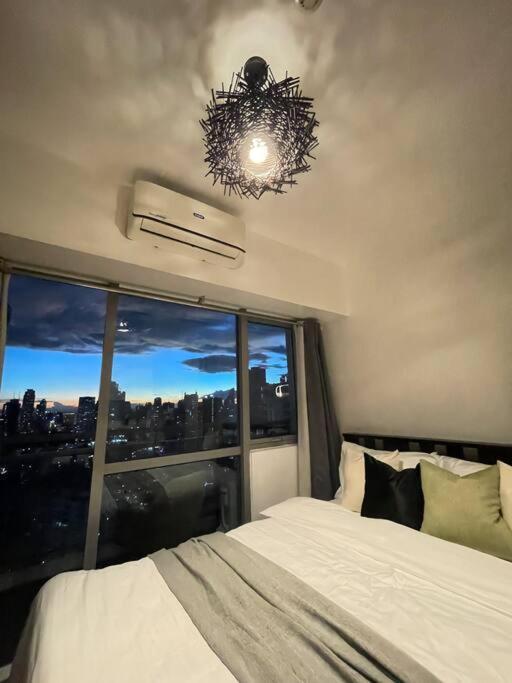 The Serene Escape Rockwell Makati City View 1Br Apartment Manila Ngoại thất bức ảnh